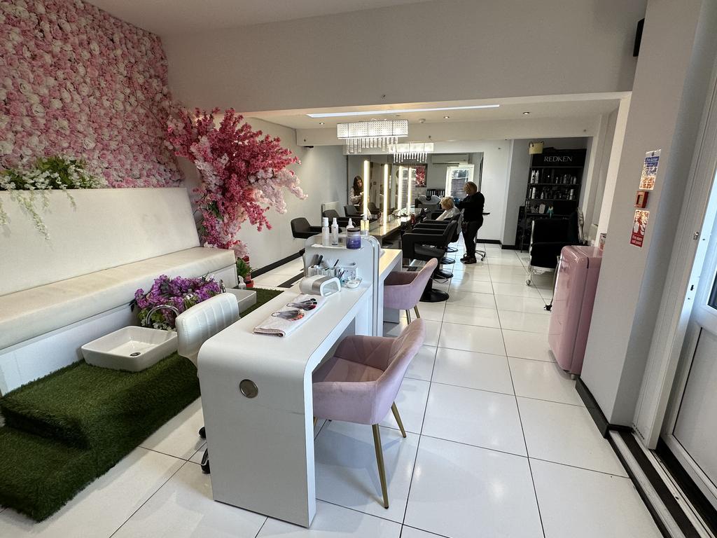 SYNERGY HAIR AND BEAUTY SALON IN WARWICKSHIRE